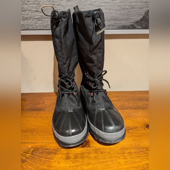 Sorel Bear XT Waterproof Winter Boots - Picture 2 of 7